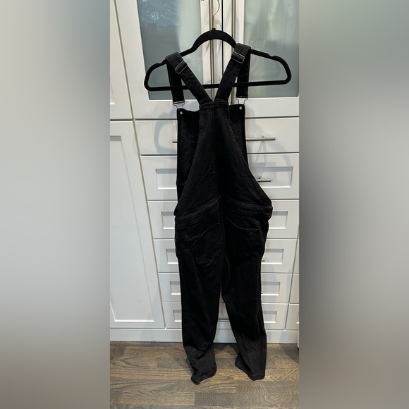 Gap Denim Maternity Overalls in Black (size M) - Picture 5 of 7